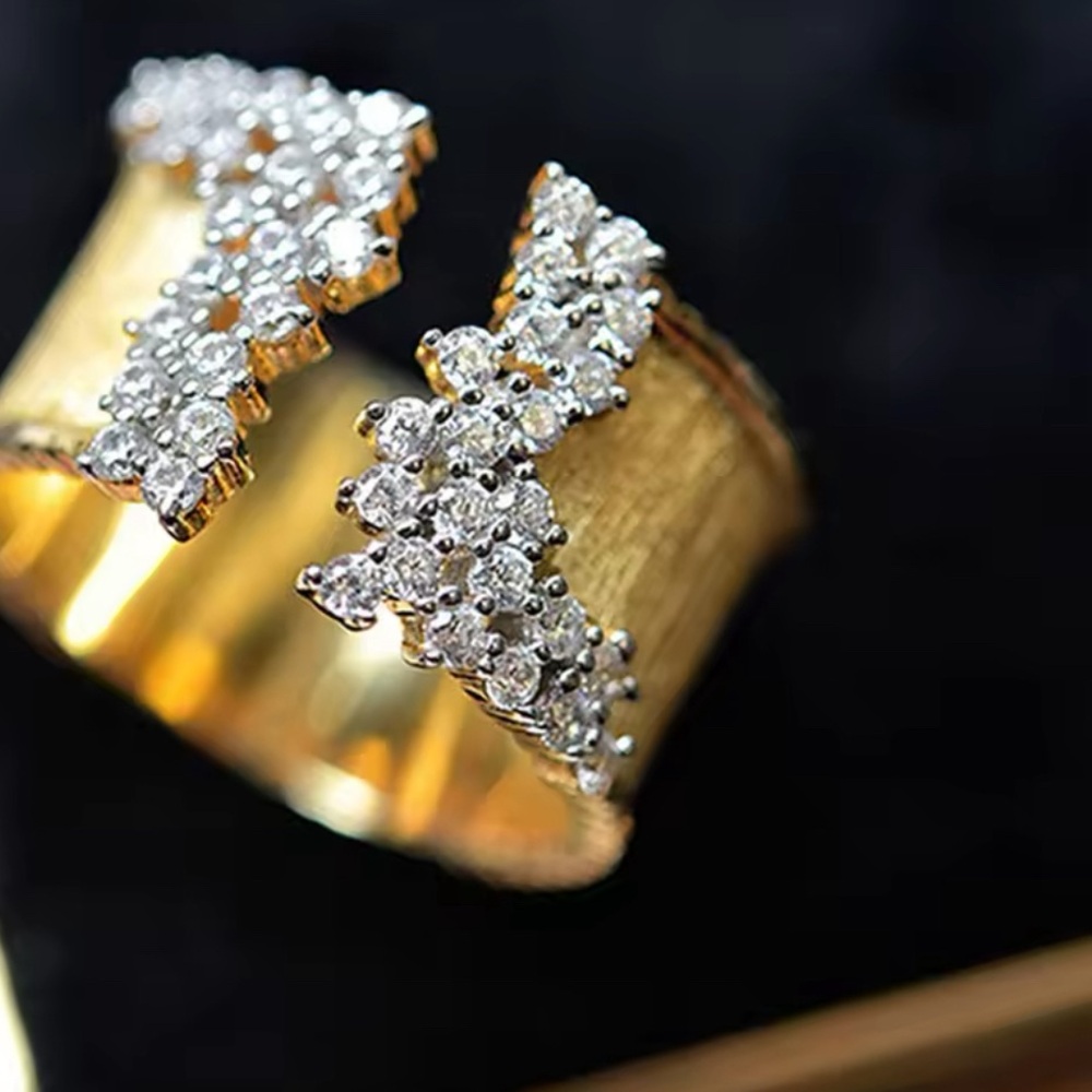Luxury Gold Color Cubic Zirconia Ring for Women